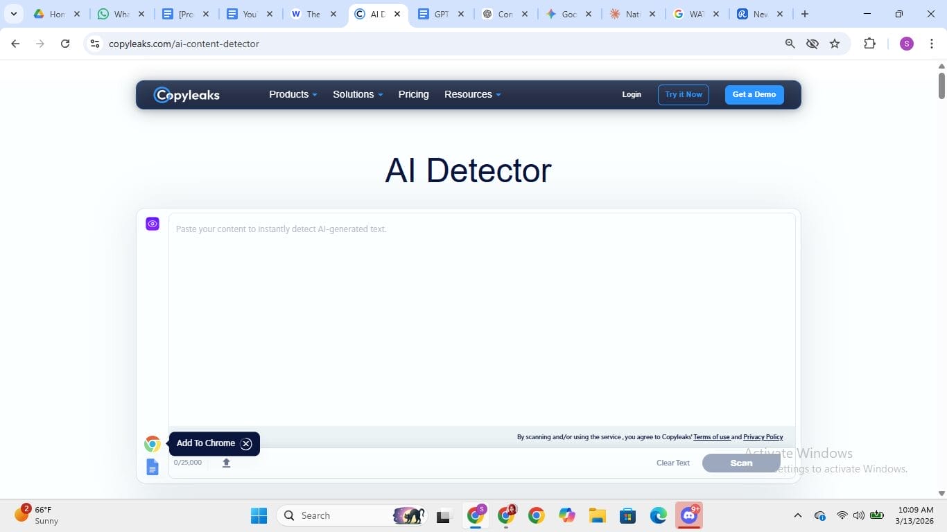 Page d’accueil du détecteur d’IA Copyleaks avec champ de saisie de texte et bouton Scan
